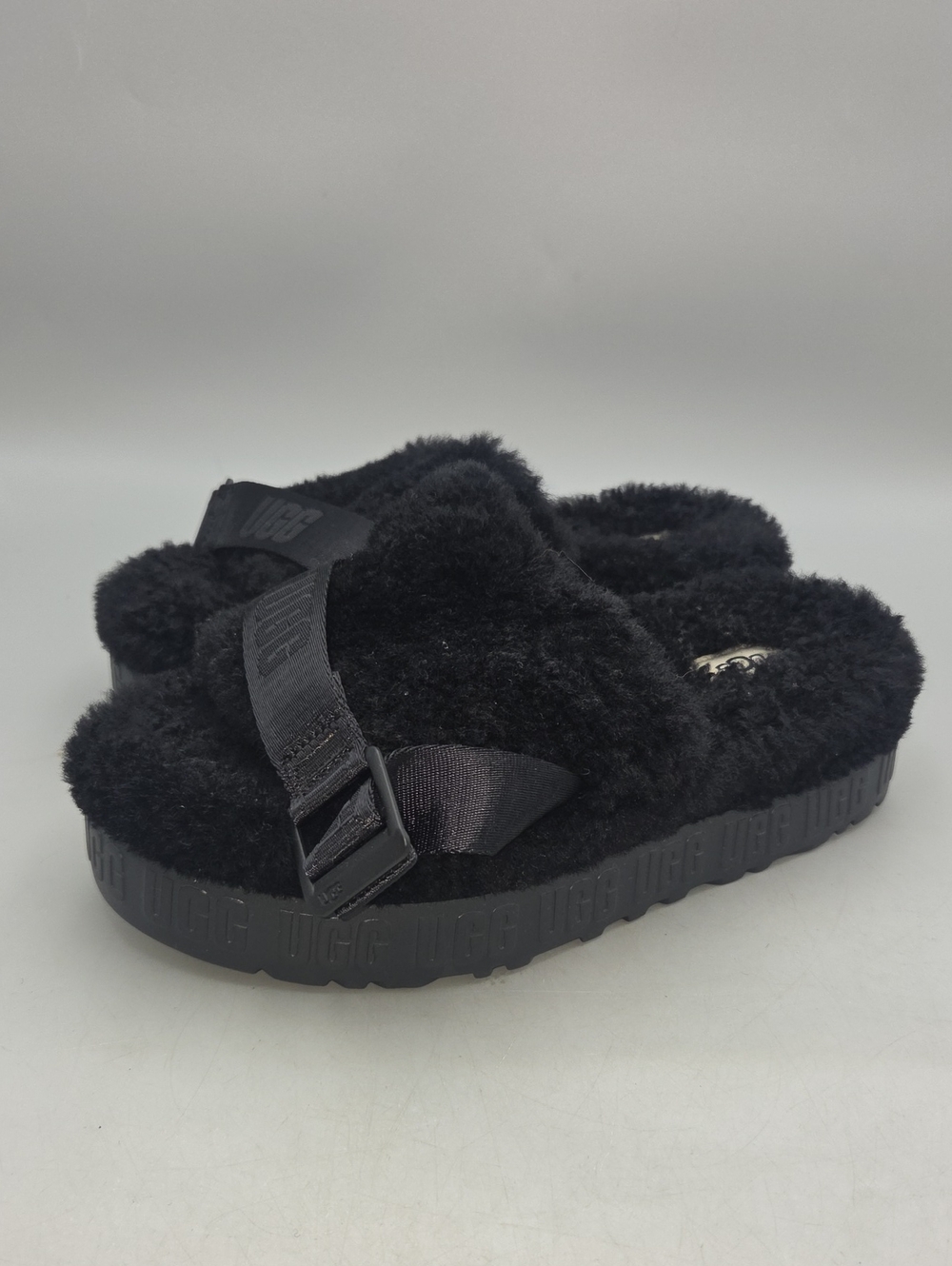 UGG Women's Fluffita slippers Black Women 8